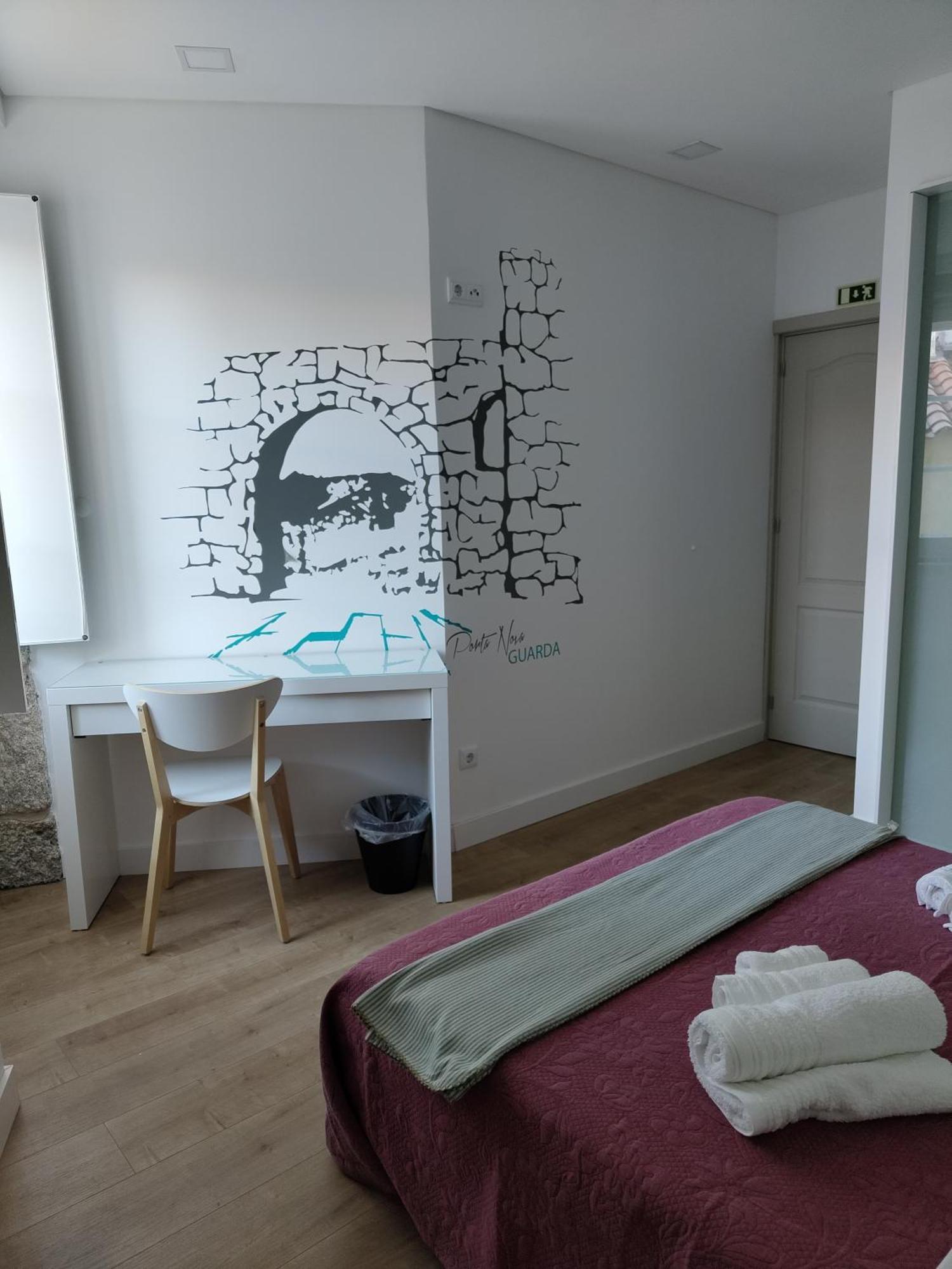 Urbe Sanchina - Hostel & Suites Guarda Esterno foto